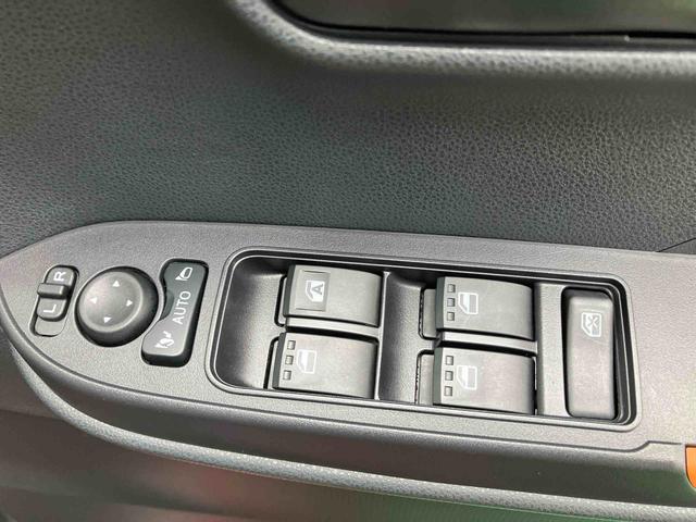 タントファンクロスターボ（沖縄県）の中古車