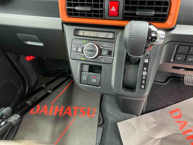タントファンクロスターボ（沖縄県）の中古車