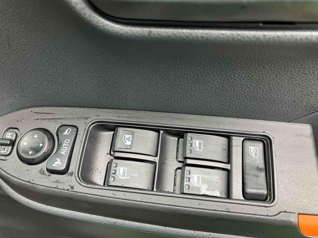 タントファンクロスターボ（沖縄県）の中古車