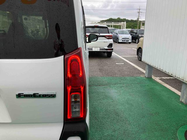 タントファンクロスターボ（沖縄県）の中古車