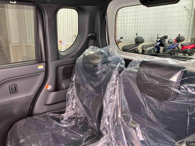 タントカスタムＸ（沖縄県）の中古車