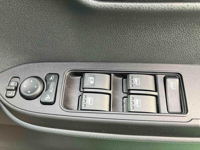 タントカスタムＸ（沖縄県）の中古車