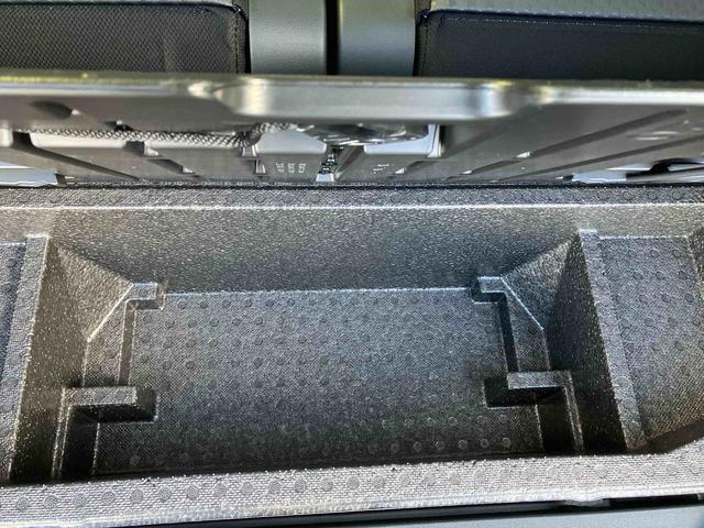 タントファンクロスターボ（沖縄県）の中古車