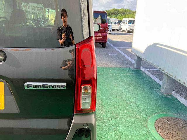 タントファンクロスターボ（沖縄県）の中古車