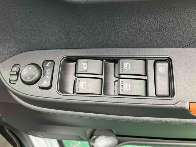 タントファンクロスターボ（沖縄県）の中古車