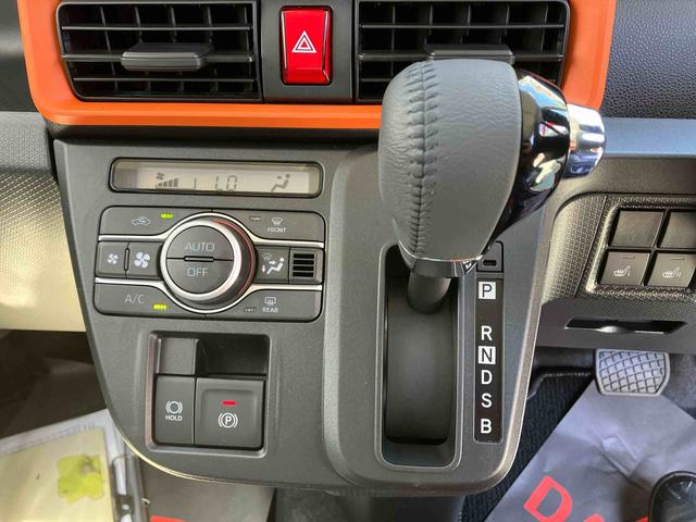 タントファンクロスターボ（沖縄県）の中古車