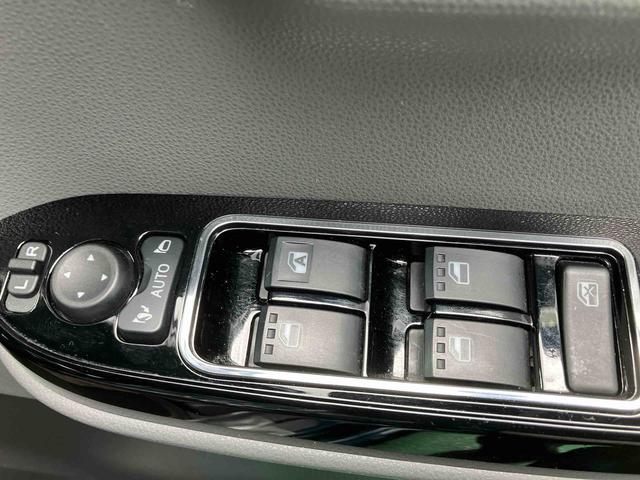 タントカスタムＸ（沖縄県）の中古車