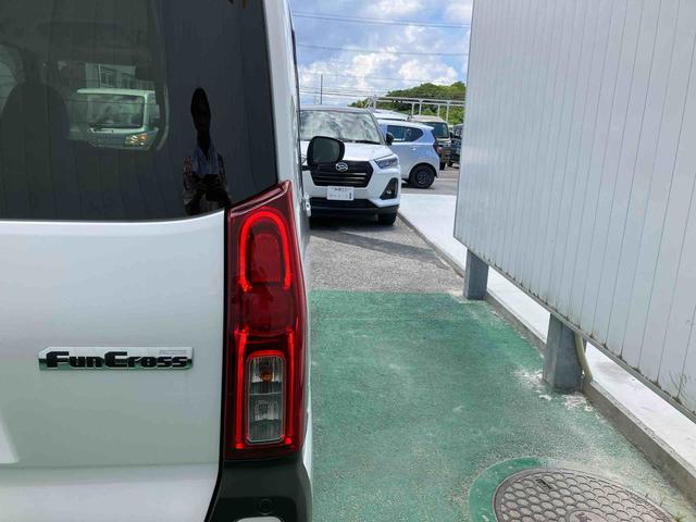 タントファンクロスターボ（沖縄県）の中古車