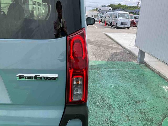 タントファンクロス（沖縄県）の中古車