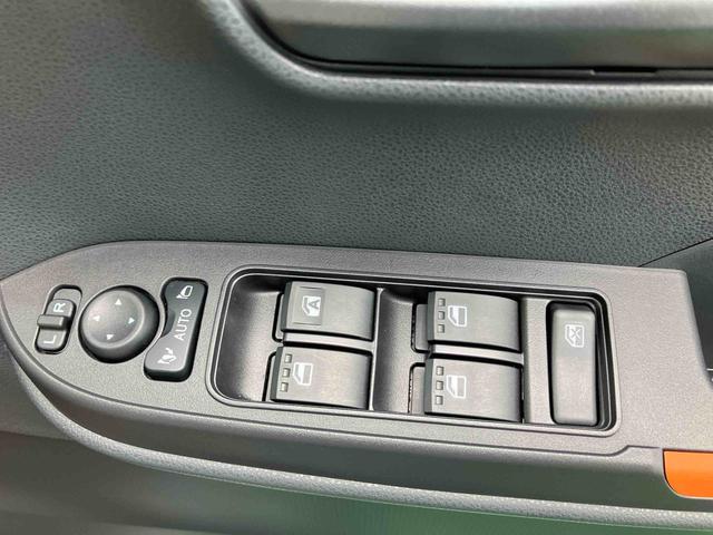 タントファンクロス（沖縄県）の中古車