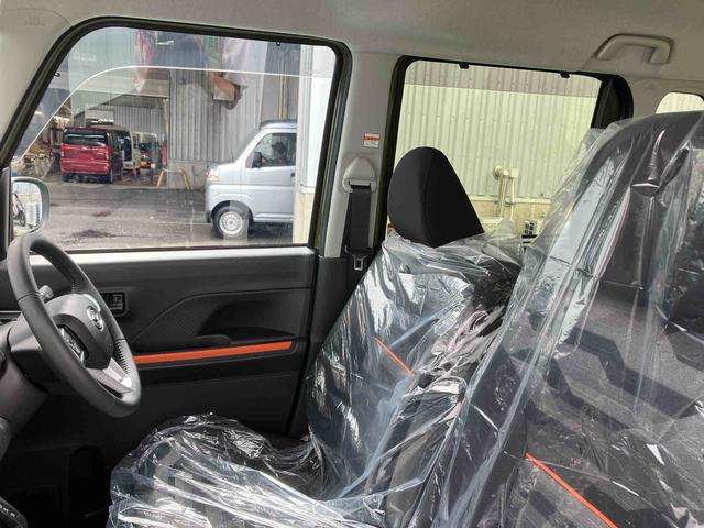 タントファンクロスターボオートエアコン　衝突回避支援システム　コーナーセンサー　キーフリーシステム　プッシュボタンスタート　ＬＥＤヘッドランプ（沖縄県）の中古車