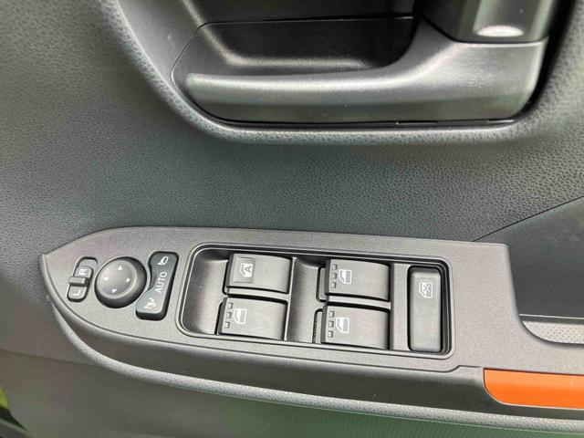 タントファンクロスターボオートエアコン　衝突回避支援システム　コーナーセンサー　キーフリーシステム　プッシュボタンスタート　ＬＥＤヘッドランプ（沖縄県）の中古車