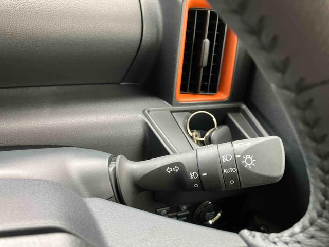 タントファンクロスターボオートエアコン　衝突回避支援システム　コーナーセンサー　キーフリーシステム　プッシュボタンスタート　ＬＥＤヘッドランプ（沖縄県）の中古車