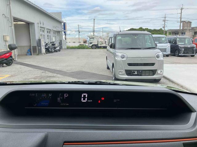 タントファンクロスターボオートエアコン　衝突回避支援システム　コーナーセンサー　キーフリーシステム　プッシュボタンスタート　ＬＥＤヘッドランプ（沖縄県）の中古車