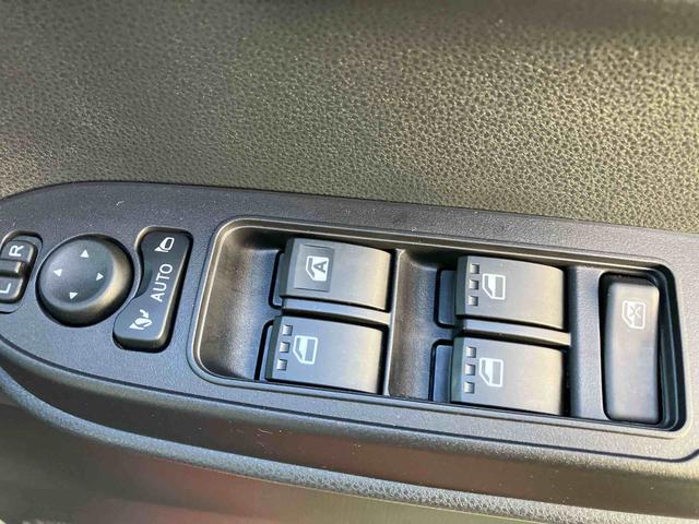 タントファンクロス（沖縄県）の中古車