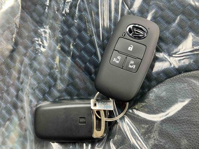 タントカスタムＸ（沖縄県）の中古車