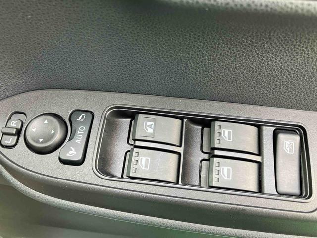 タントファンクロスターボ（沖縄県）の中古車