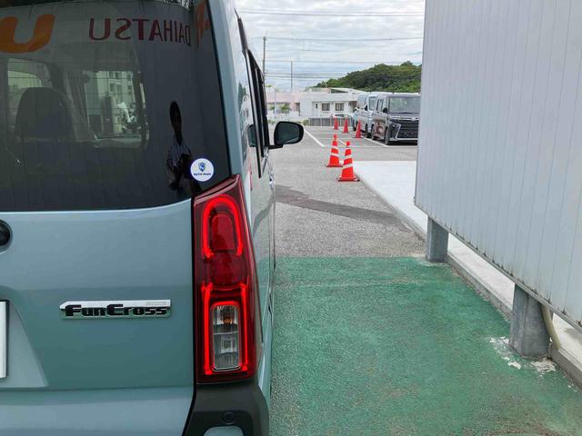 タントファンクロスターボ（沖縄県）の中古車
