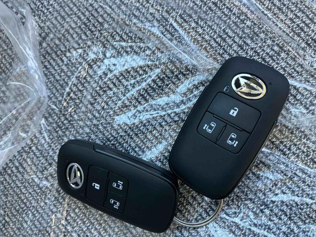 ムーヴキャンバスストライプスＧオートエアコン　７インチナビ　ドライブレコーダー　　衝突回避支援システム　コーナーセンサー　ＬＥＤヘッドランプ＆フォグランプ　両側パワースライドドア　キーフリーシステム（沖縄県）の中古車