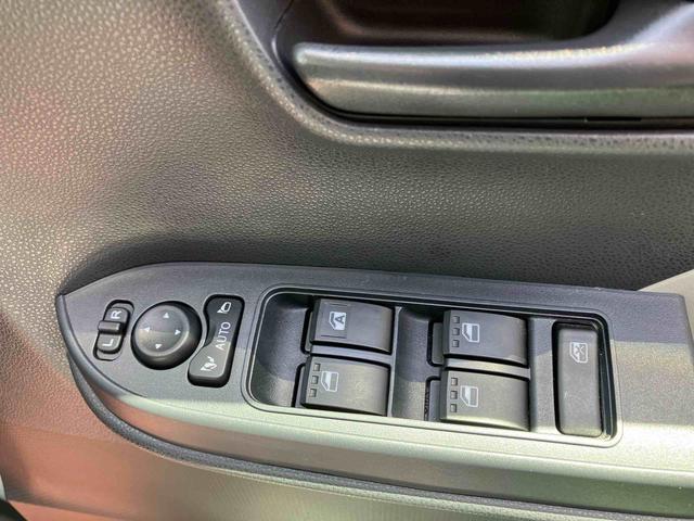 タントＸオートエアコン　衝突回避支援システム　コーナーセンサー　キーフリーシステム　プッシュボタンスタート　ＬＥＤヘッドランプ　ＣＤ／ＵＳＢチューナー（沖縄県）の中古車