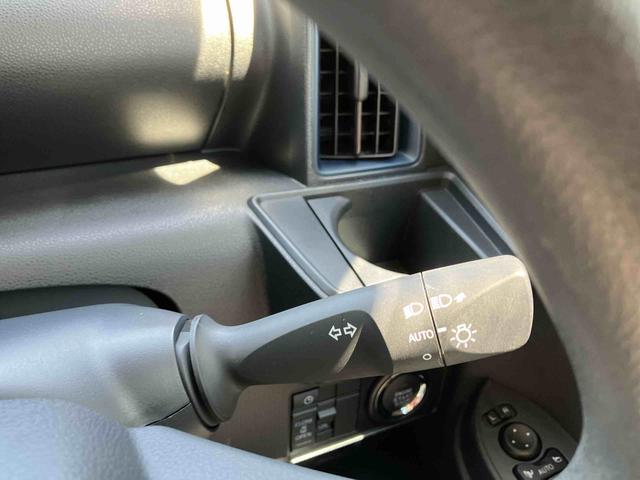 タントＸオートエアコン　衝突回避支援システム　コーナーセンサー　キーフリーシステム　プッシュボタンスタート　ＬＥＤヘッドランプ　ＣＤ／ＵＳＢチューナー（沖縄県）の中古車