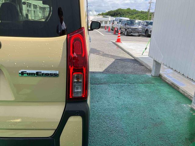 タントファンクロスターボ（沖縄県）の中古車