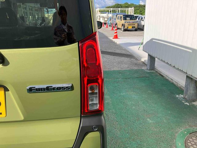 タントファンクロス（沖縄県）の中古車