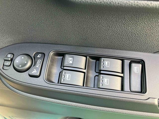 タントカスタムＸ（沖縄県）の中古車