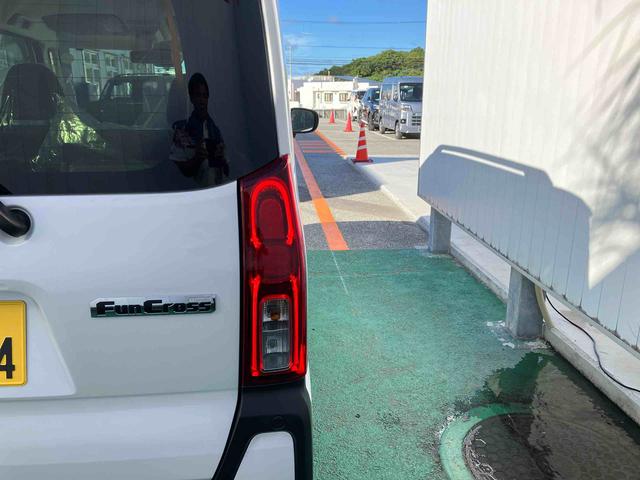 タントファンクロスターボ（沖縄県）の中古車