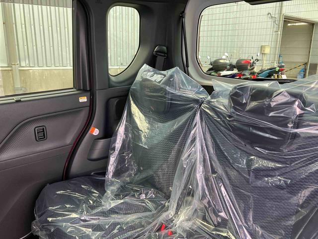 タントカスタムＸ（沖縄県）の中古車