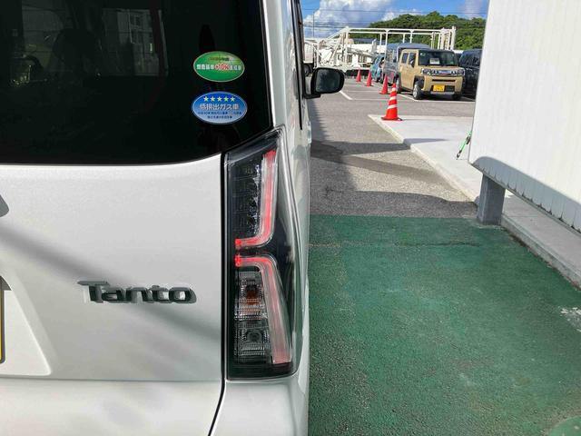 タントカスタムＸ（沖縄県）の中古車