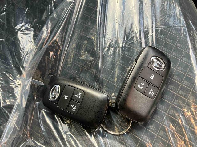 タントカスタムＸ（沖縄県）の中古車