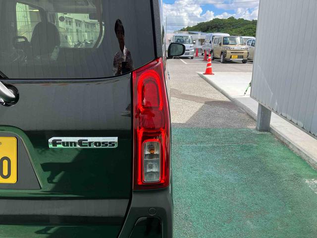 タントファンクロス（沖縄県）の中古車