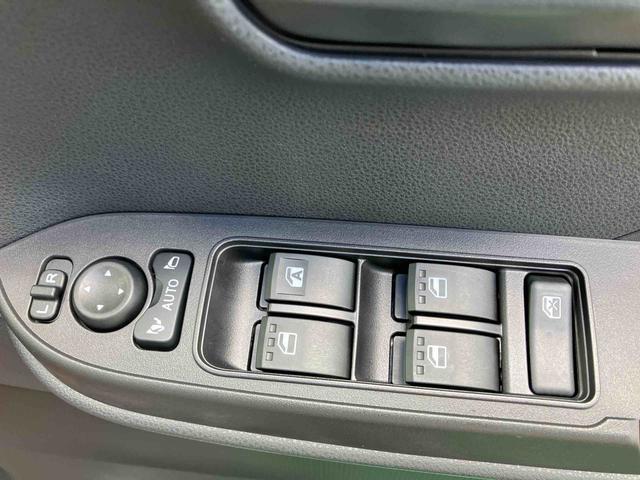 タントファンクロス（沖縄県）の中古車