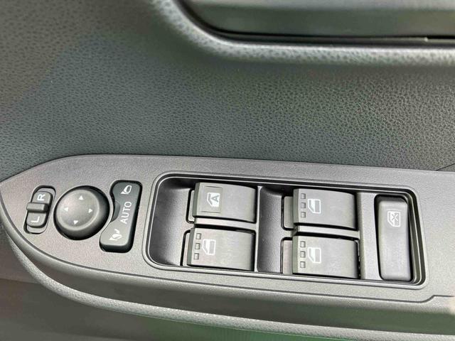 タントファンクロス（沖縄県）の中古車