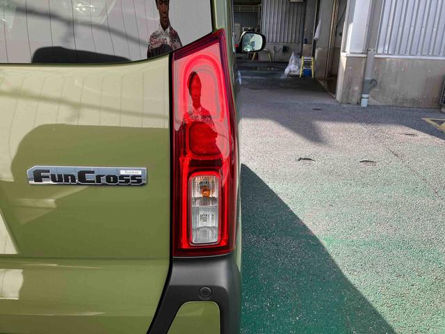 タントファンクロス（沖縄県）の中古車