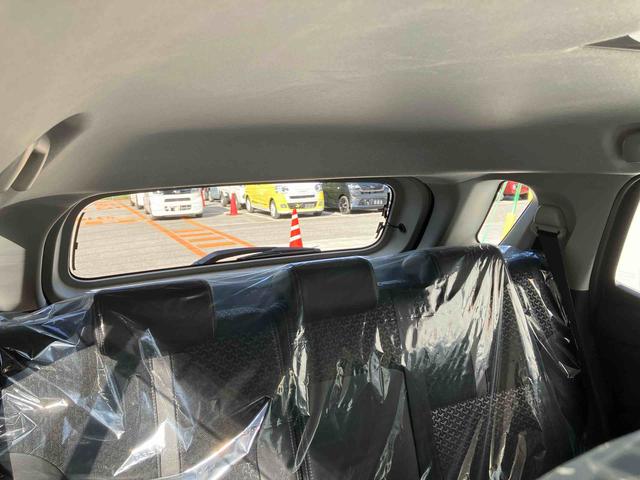 ロッキープレミアムG HEV(沖縄県)の中古車