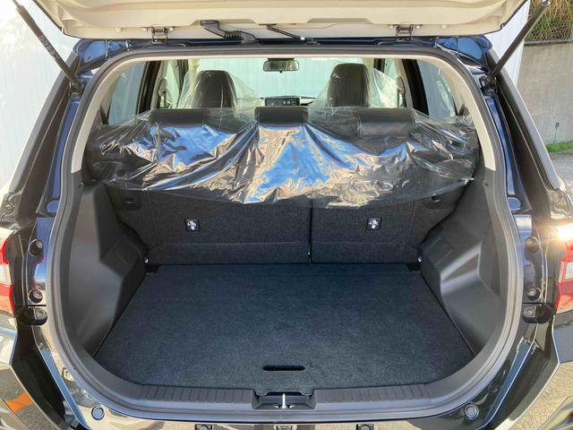 ロッキープレミアムG HEV(沖縄県)の中古車