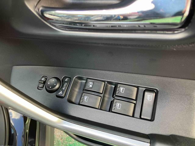 ロッキープレミアムG HEV(沖縄県)の中古車