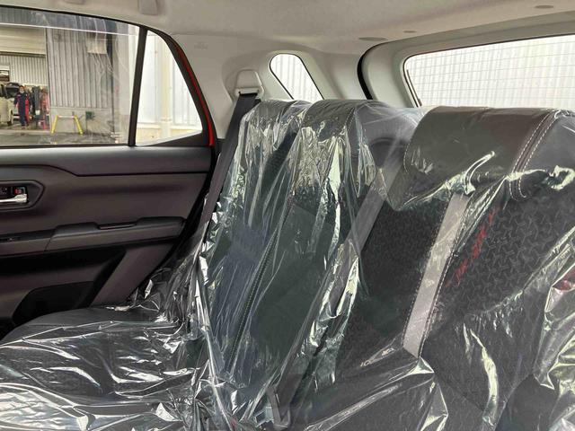 ロッキープレミアムＧ　ＨＥＶ（沖縄県）の中古車