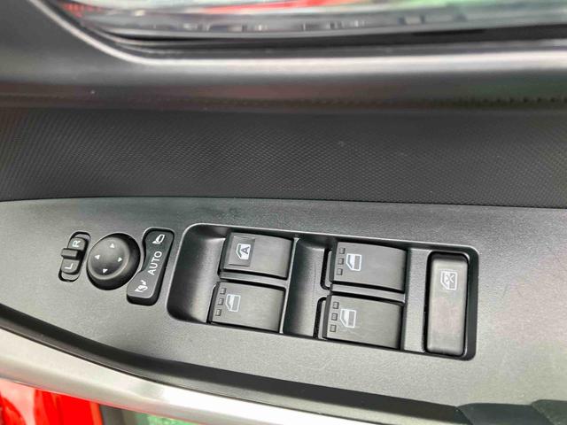 ロッキープレミアムＧ　ＨＥＶ（沖縄県）の中古車