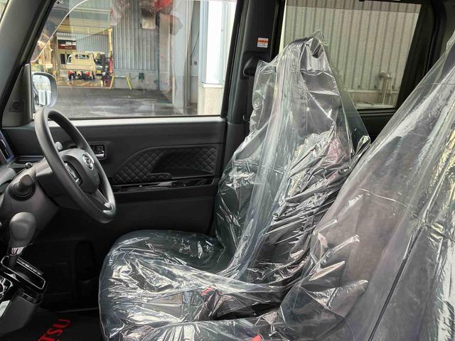 タントカスタムＸ（沖縄県）の中古車