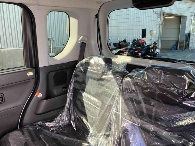 タントファンクロスターボ（沖縄県）の中古車