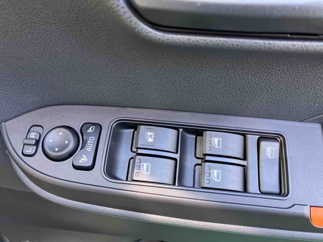 タントファンクロス（沖縄県）の中古車