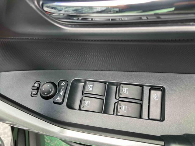 ロッキープレミアムＧ　ＨＥＶ（沖縄県）の中古車