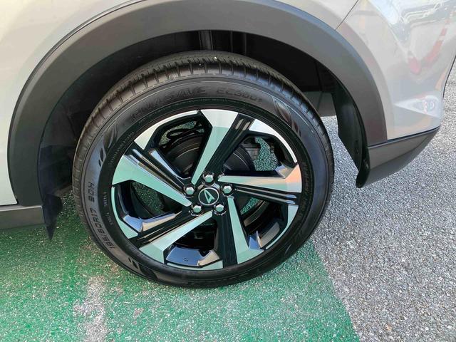 ロッキープレミアムＧ　ＨＥＶオートエアコン　衝突回避支援システム　コーナーセンサー　キーフリーシステム　プッシュボタンスタート　ＬＥＤヘッドランプ（沖縄県）の中古車