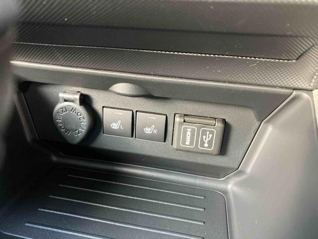 ロッキープレミアムＧ　ＨＥＶオートエアコン　衝突回避支援システム　コーナーセンサー　キーフリーシステム　プッシュボタンスタート　ＬＥＤヘッドランプ（沖縄県）の中古車