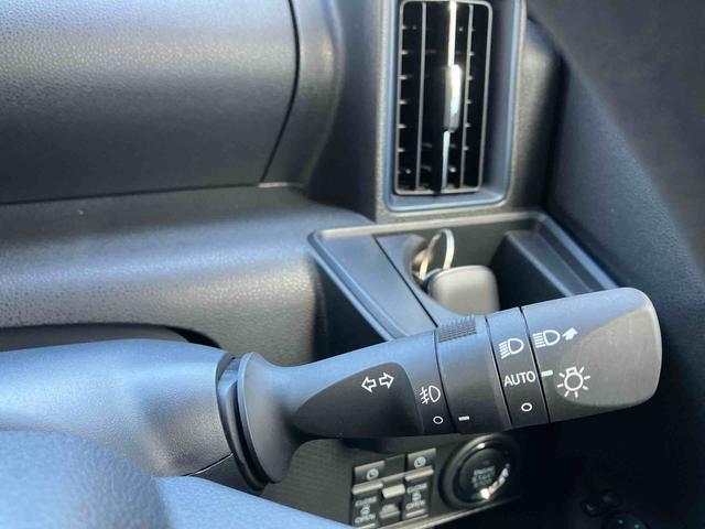 タントカスタムＸオートエアコン　衝突回避支援システム　コーナーセンサー　キーフリーシステム　プッシュボタンスタート　ＬＥＤヘッドランプ　両側パワースライドドア（沖縄県）の中古車