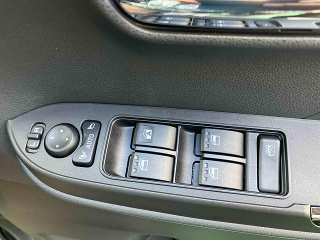 タントカスタムＸオートエアコン　衝突回避支援システム　コーナーセンサー　キーフリーシステム　プッシュボタンスタート　ＬＥＤヘッドランプ　両側パワースライドドア（沖縄県）の中古車