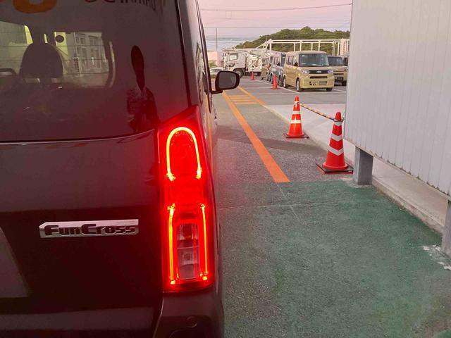 タントファンクロス（沖縄県）の中古車